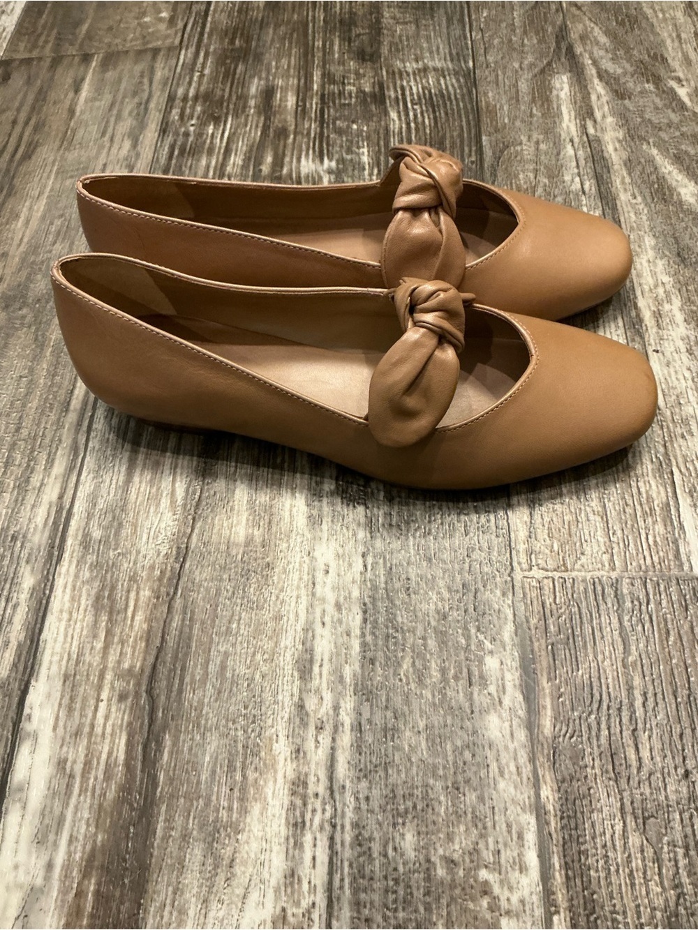 Bernardo Tan Knot-Detail Ballet Flat Size 7 - Picture 10 of 16